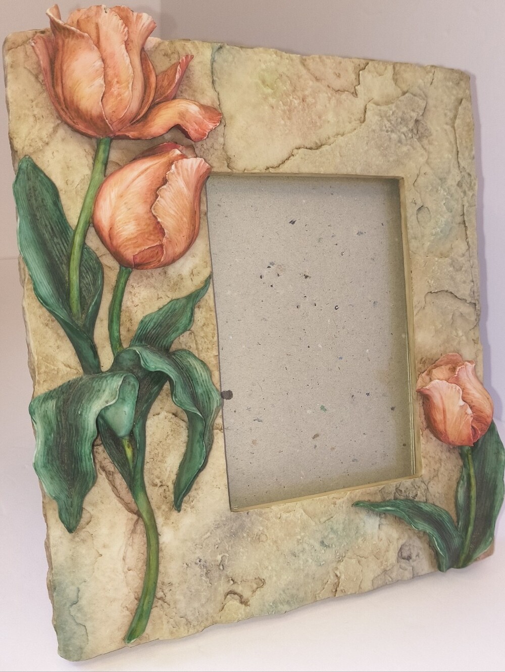 Vintage Floral Tulip Picture Frame Resin 8" x 7" Fits 3" x 5" Photo
